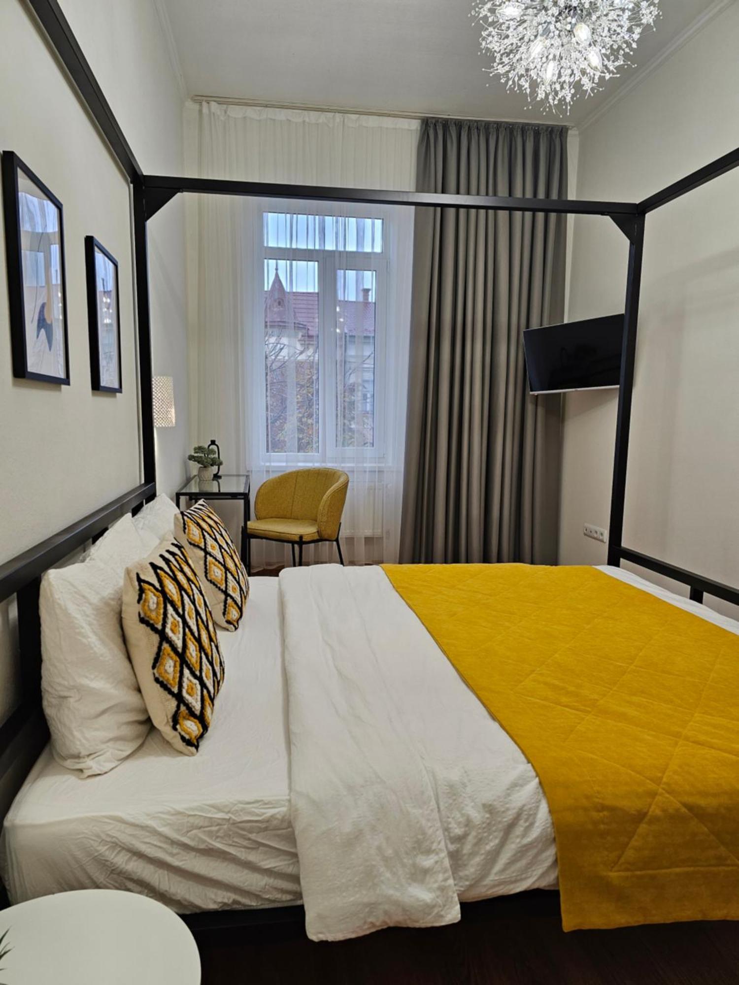 Best Apartments On Kyryla & Mefodia Mukachevo Exterior foto