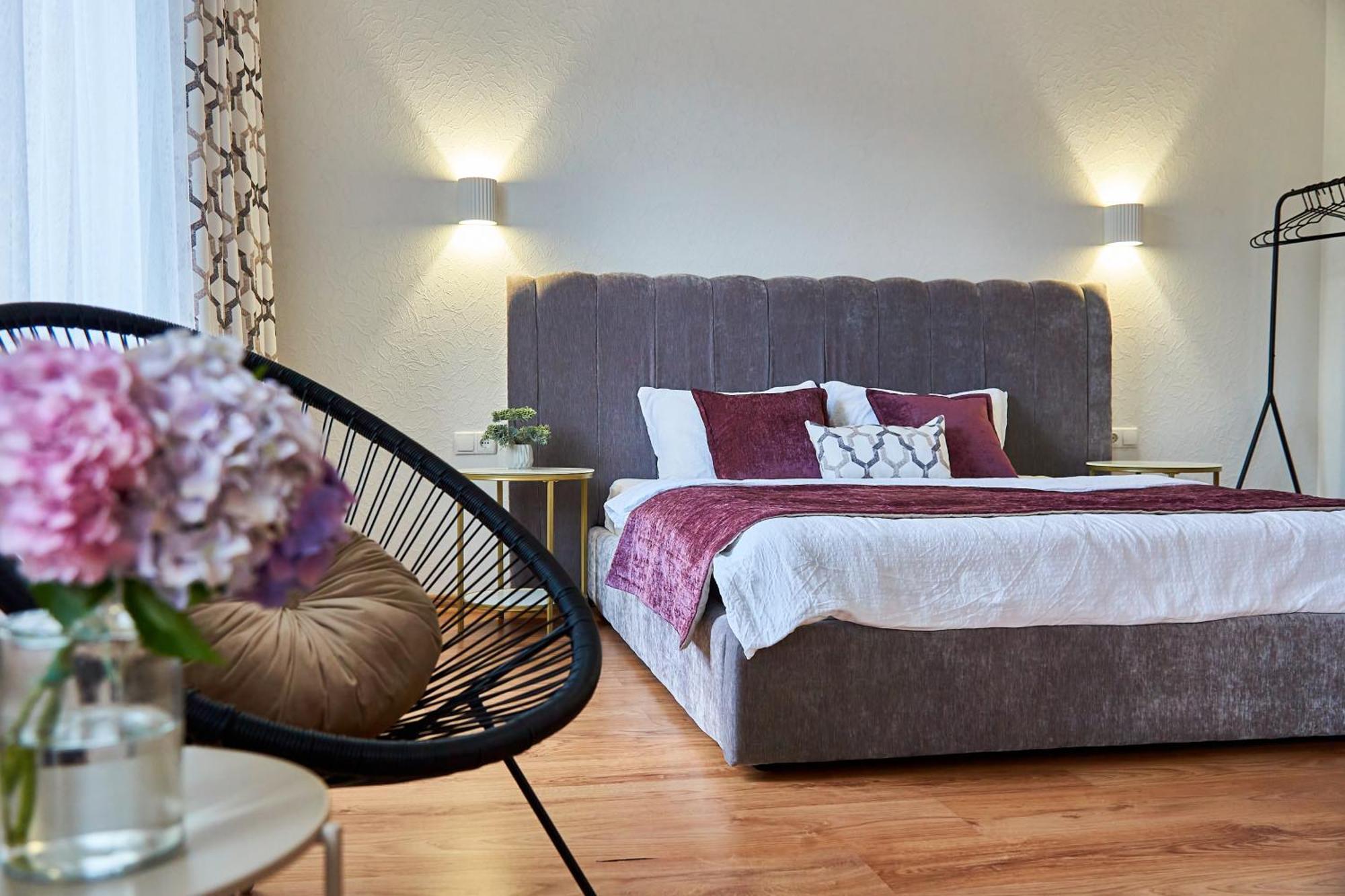 Best Apartments On Kyryla & Mefodia Mukachevo Exterior foto